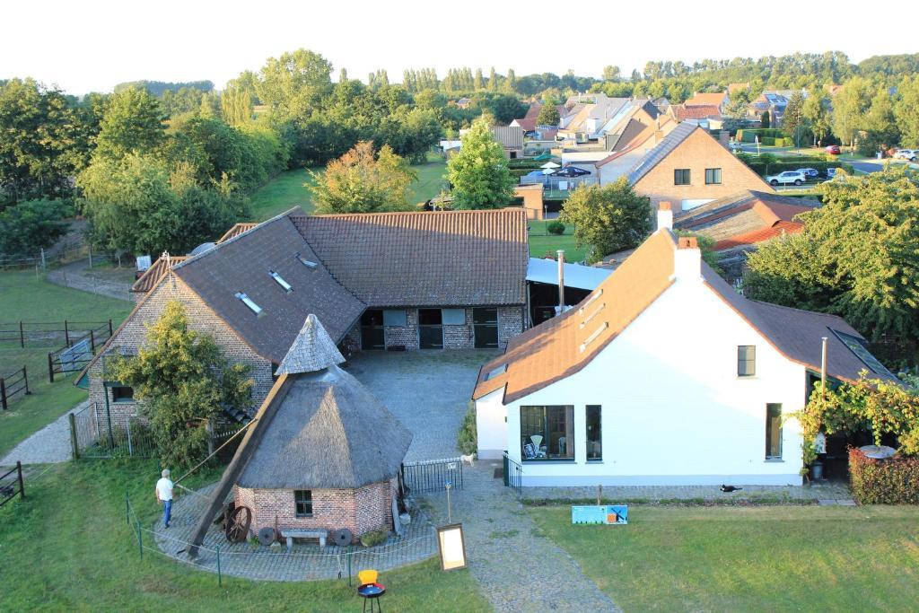 Villa De Rosmolen Ertvelde Exterior foto